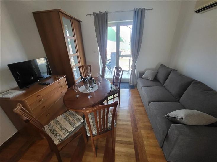 Apartment A4, for 4 persons