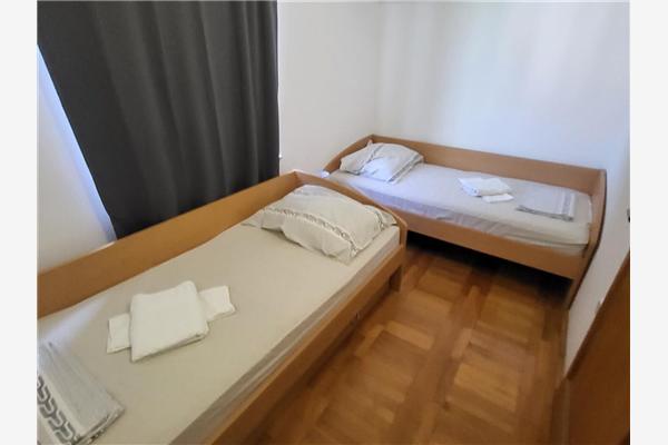 Apartment A4, for 4 persons