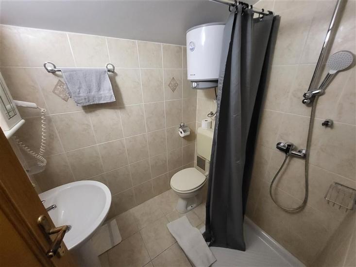 Apartment A4, for 4 persons