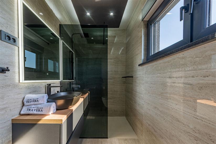 House K1, for 10 persons