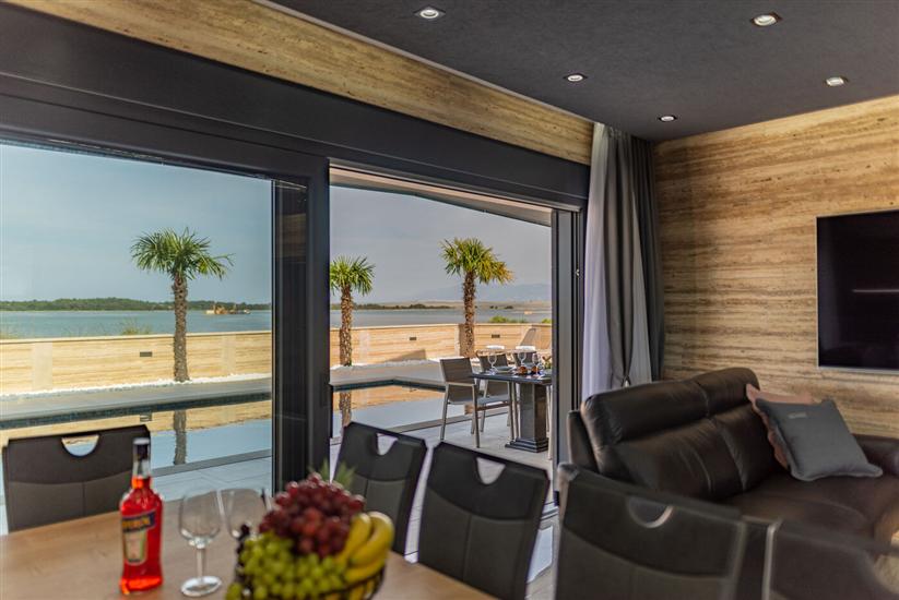 Apartment A1, for 10 persons