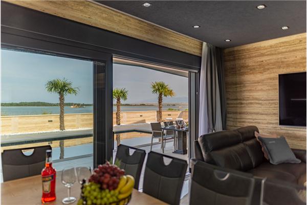 Apartment A1, for 10 persons