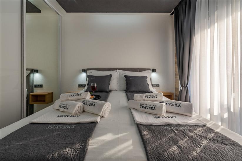 Apartment A1, for 10 persons