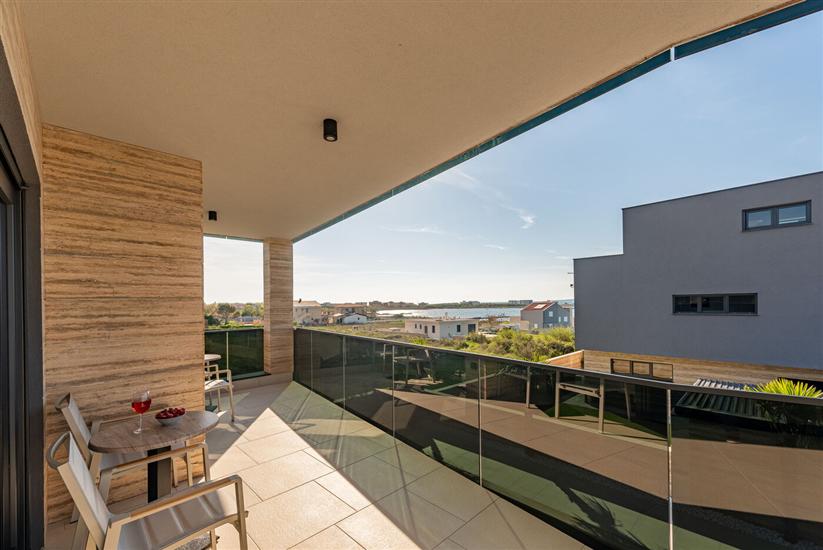 Apartment A1, for 10 persons