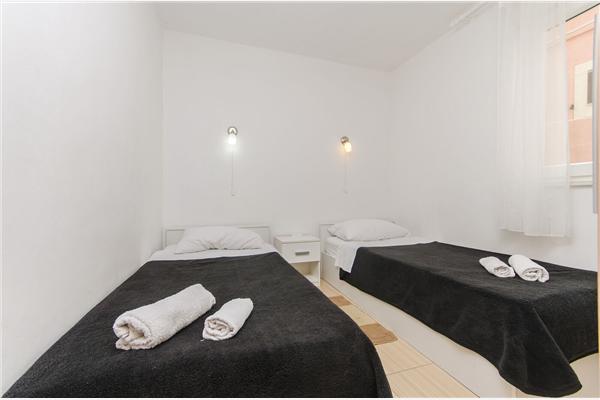 Apartment A2, for 5 persons