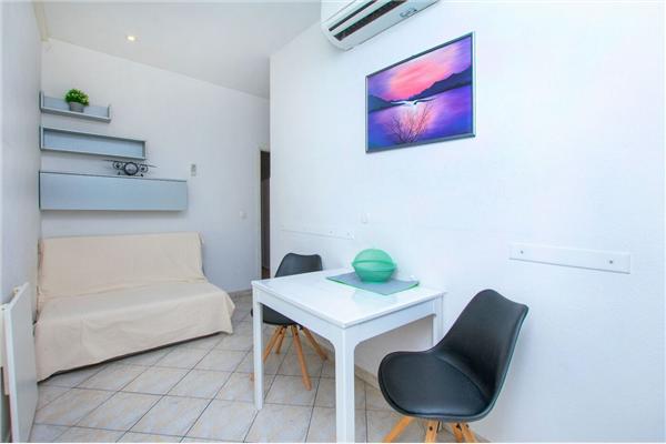 Apartment A1, for 2 persons
