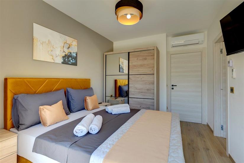 House K1, for 8 persons