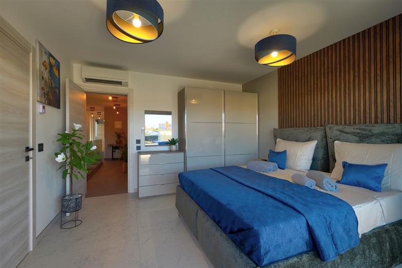 House K1, for 8 persons