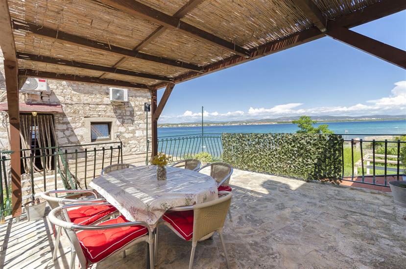 Apartment A2, for 4 persons