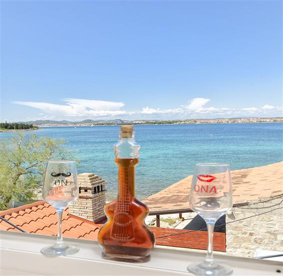 Apartment A2, for 4 persons