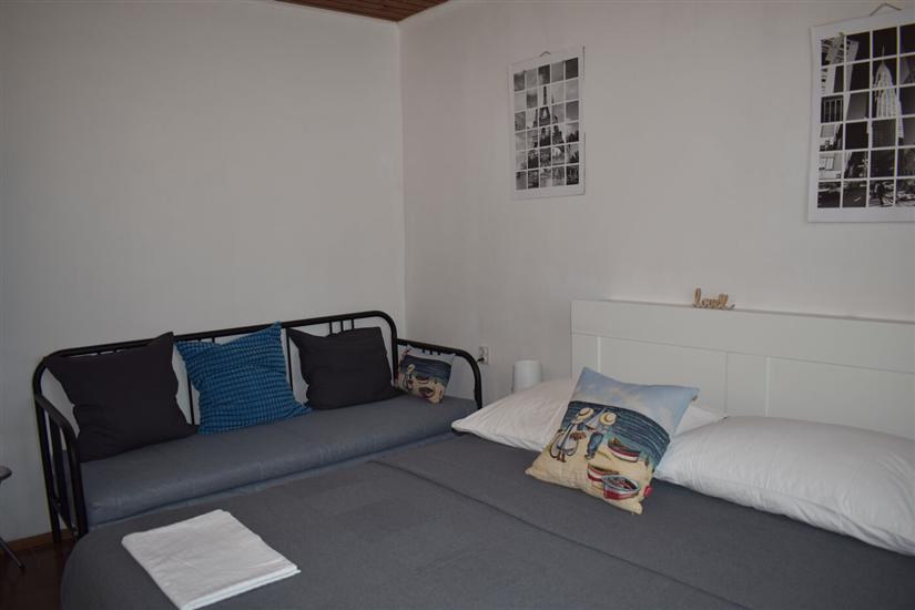 Apartment A1, for 5 persons