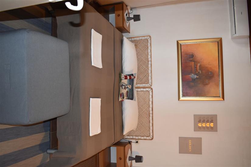 Apartment A1, for 5 persons