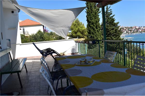 Apartment A1, for 5 persons