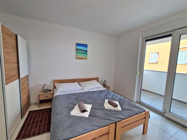 Apartment A4, for 6 persons