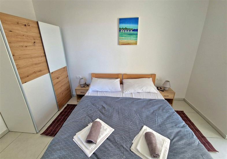 Apartment A4, for 6 persons