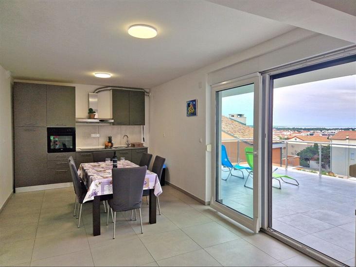 Apartment A4, for 6 persons