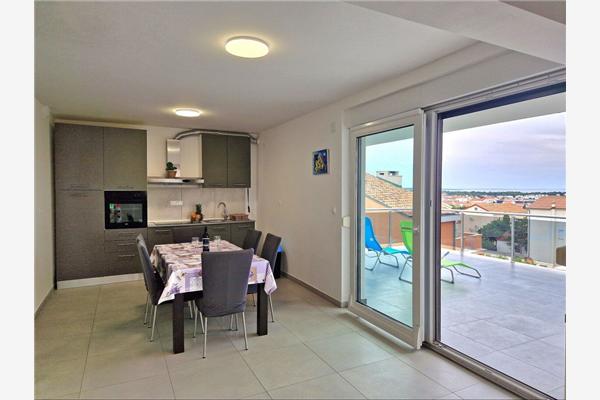 Apartment A4, for 6 persons