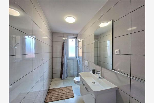 Apartment A4, for 6 persons