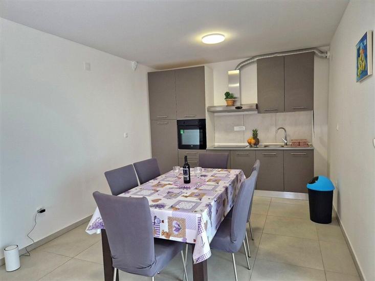 Apartment A4, for 6 persons