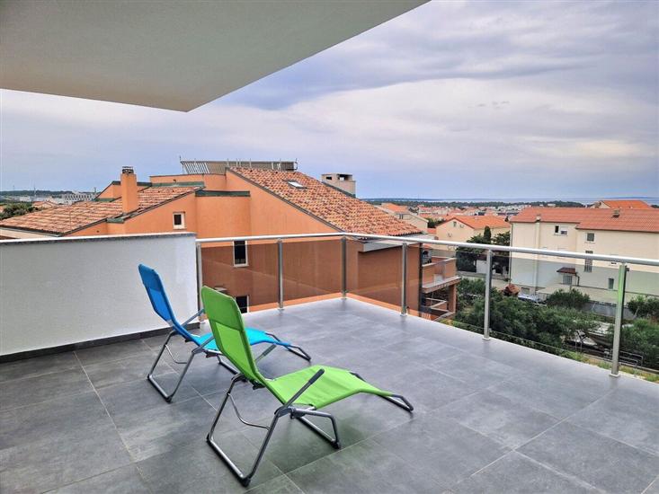 Apartment A4, for 6 persons