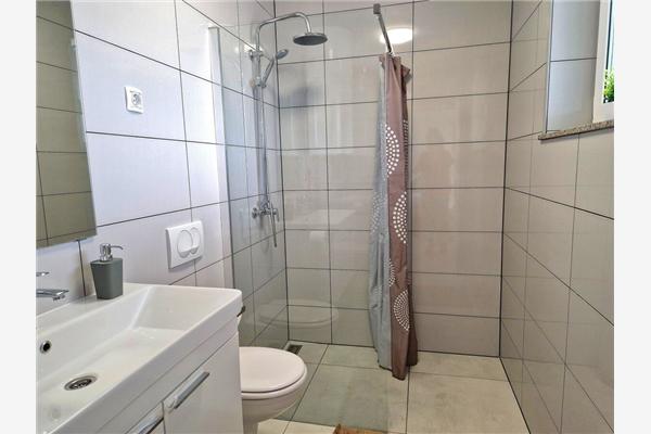 Apartment A4, for 6 persons