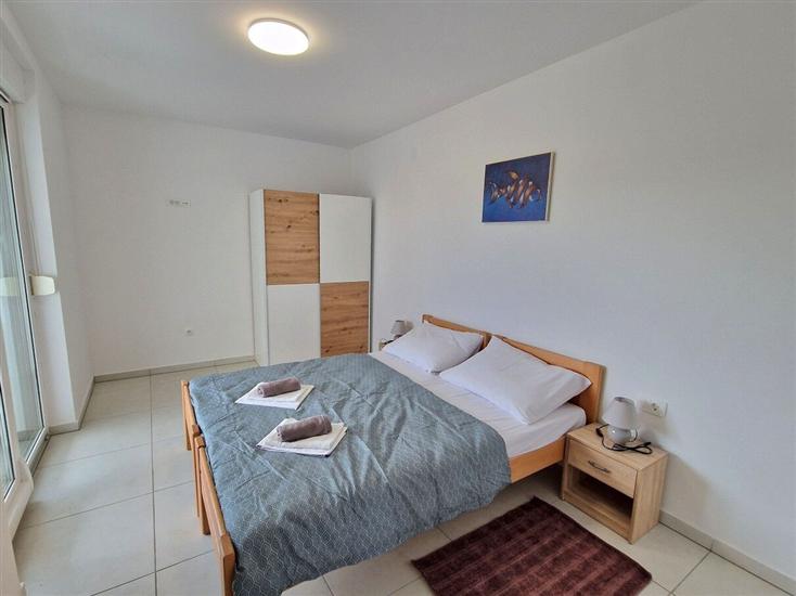 Apartment A4, for 6 persons