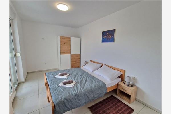 Apartment A4, for 6 persons