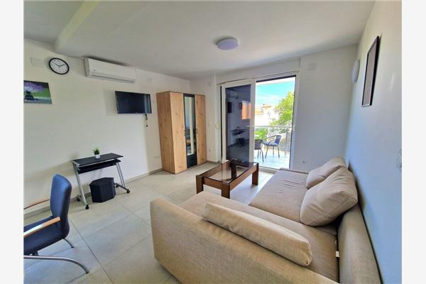 Apartment A2, for 6 persons