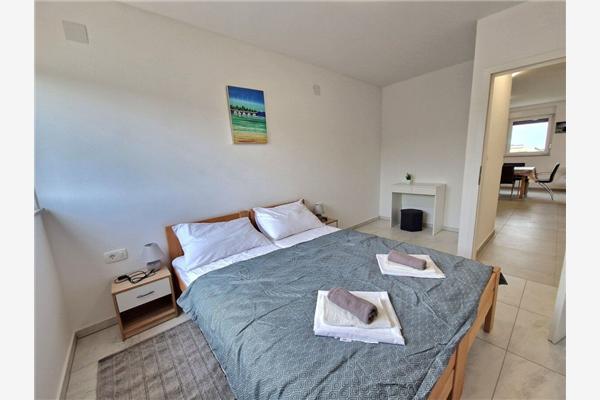 Apartment A2, for 6 persons