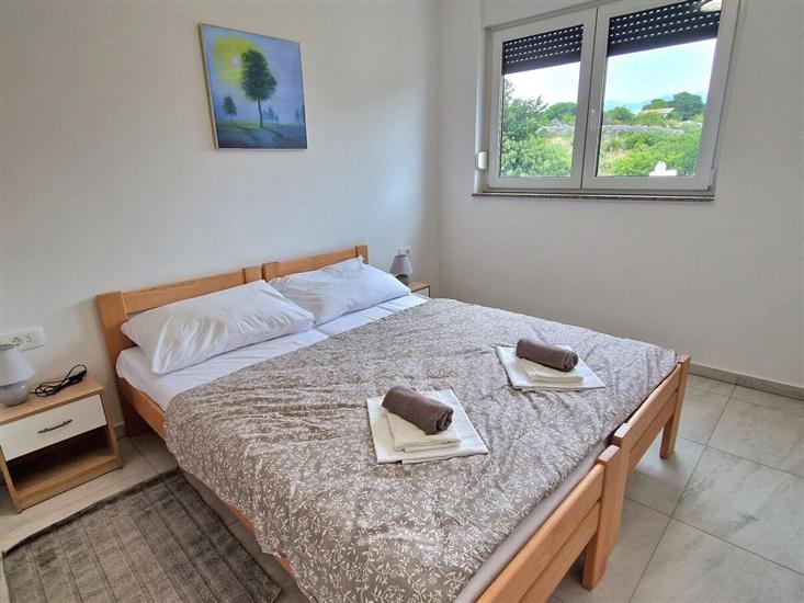 Apartment A2, for 6 persons