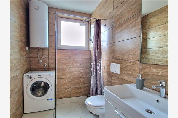 Apartment A2, for 6 persons