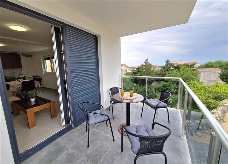 Apartment A2, for 6 persons