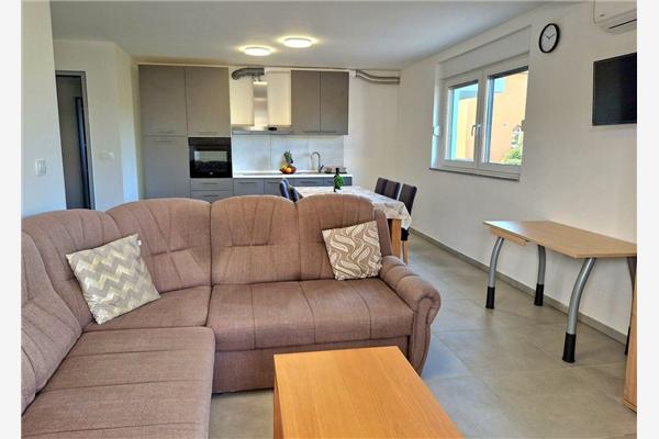 Apartment A1, for 6 persons