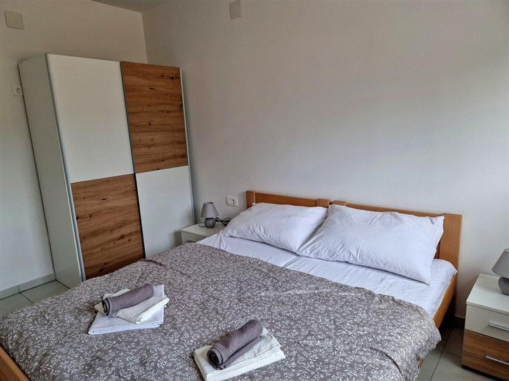 Apartment A1, for 6 persons