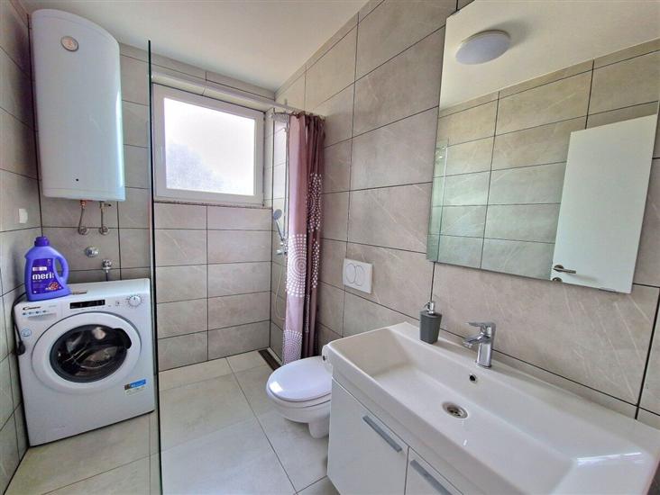 Apartment A1, for 6 persons