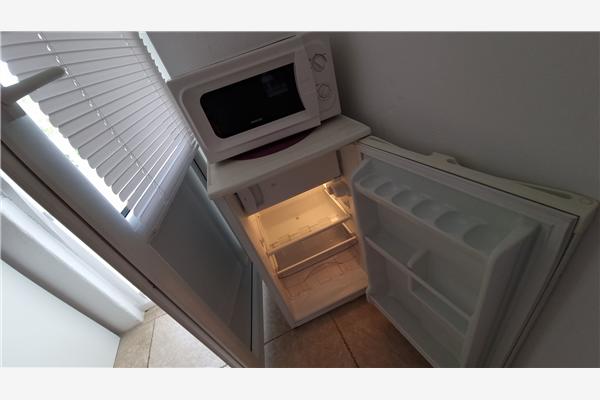 Room S1, for 2 persons