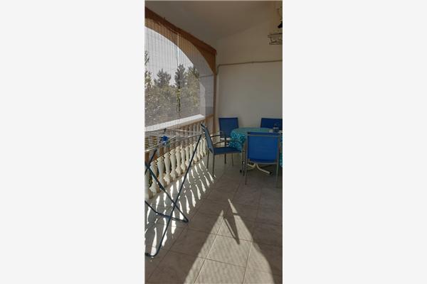 Room S1, for 2 persons