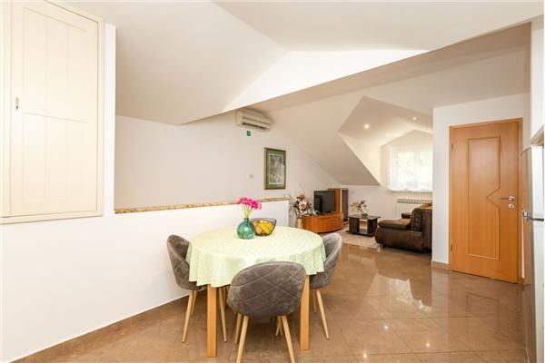 Apartment A1, for 4 persons