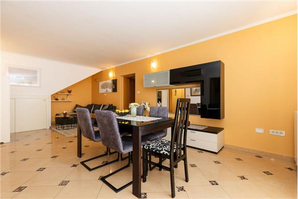 Apartment A2, for 4 persons