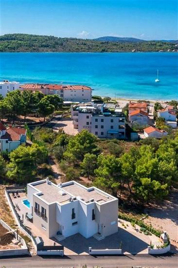 Villa Srima Beach house