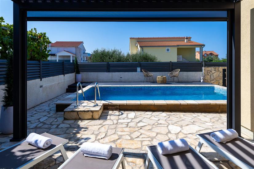 Apartment Dora family only