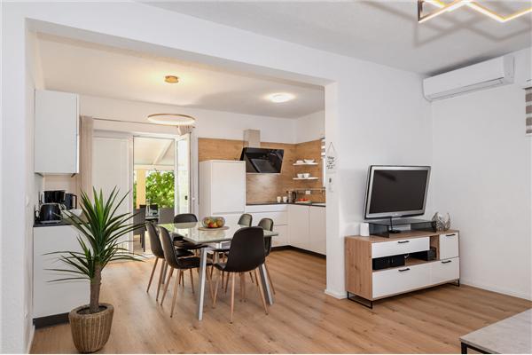Apartment A1, for 6 persons