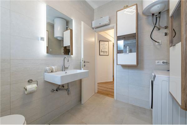 Apartment A1, for 6 persons