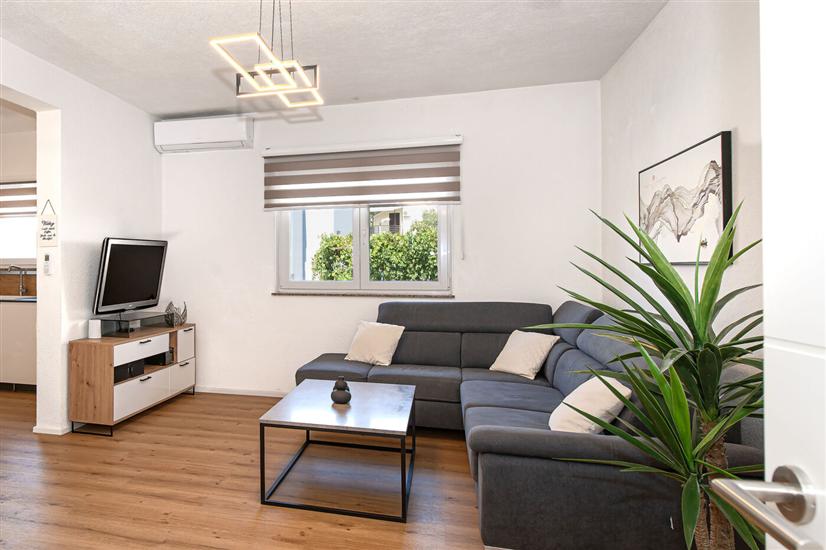 Apartment A1, for 6 persons