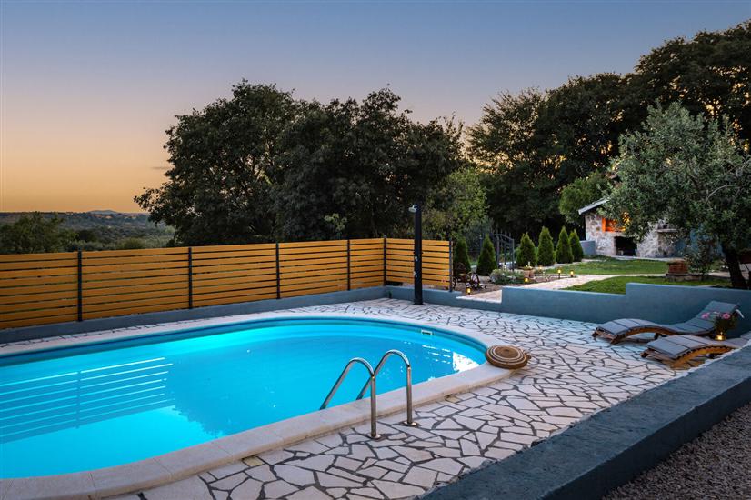 Villa Manda Adriatic heated pool