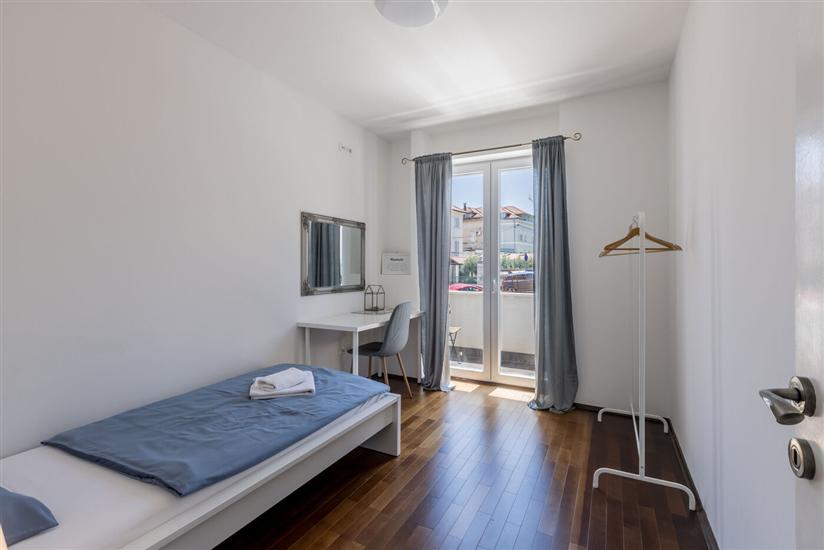 Apartment A1, for 5 persons