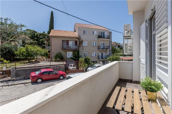 Apartment A1, for 5 persons