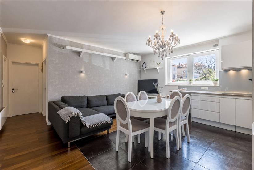 Apartment A1, for 5 persons