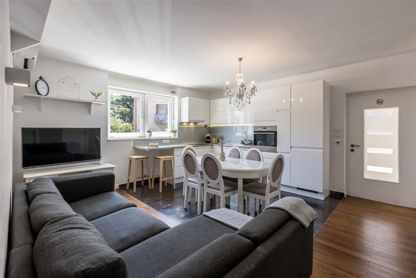 Apartment A1, for 5 persons