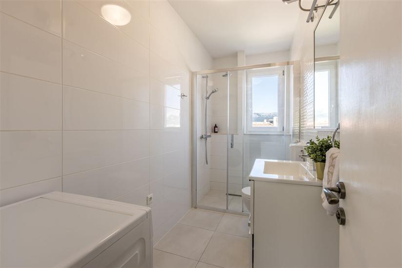 Apartment A1, for 5 persons